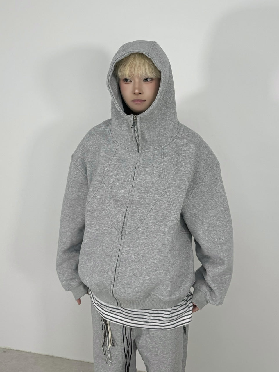 国際配送【Nerd out XU】high neck heavy hoodie / 【ナードアウトエックスユー】ハイネックヘビーフーディー (2color)