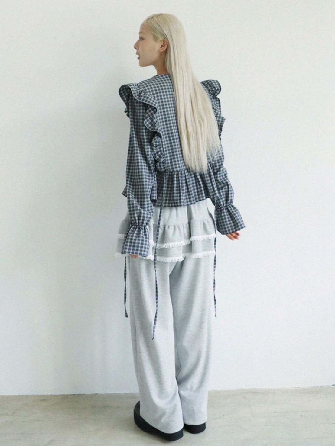 12/21 20:00 再販【Uglyshadow】BUTTON CHECK FRILL BLOUSE