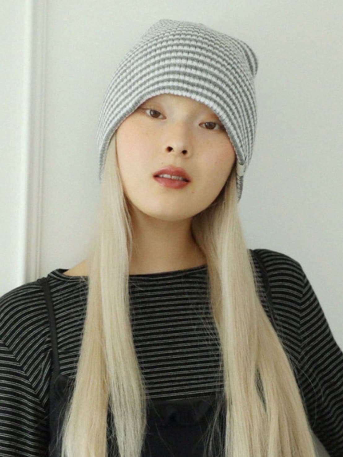12/21 20:00 再販【Uglyshadow】STRIPED LONG BEANIE