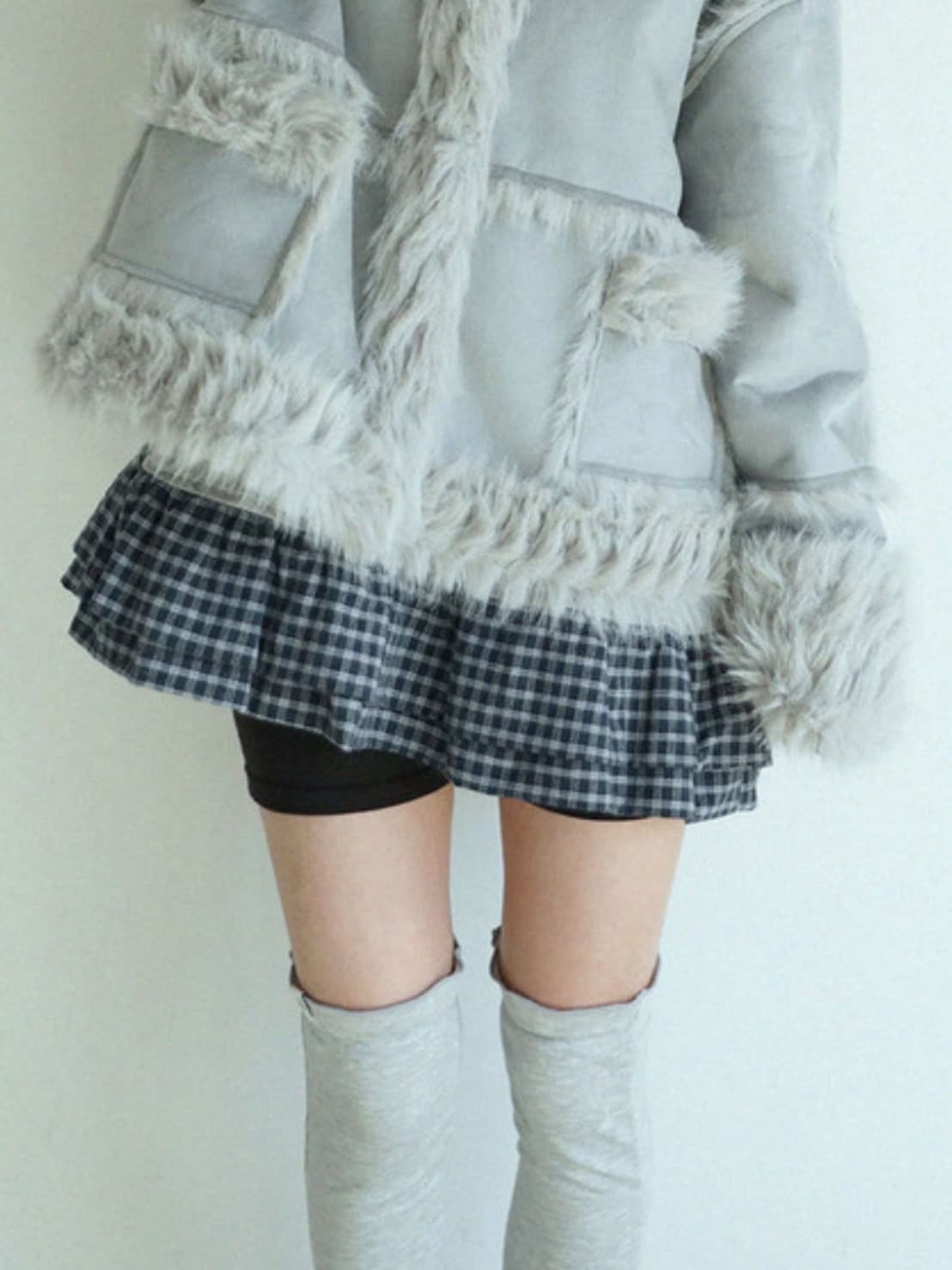 12/21 20:00 再販【Uglyshadow】KNEE HIGH SOCKS