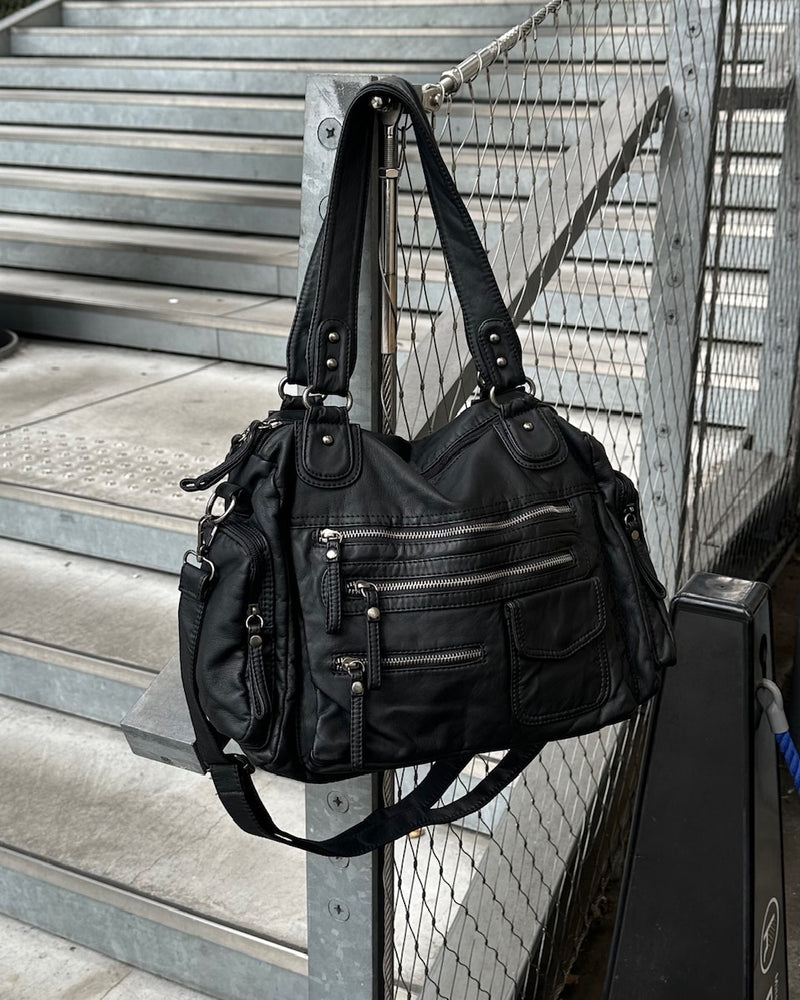 大阪店WEB限定受注制【Chikashitsu +】leather studs shoulder bag / 【チカシツプラス】レザースタッヅショルダーバッグ