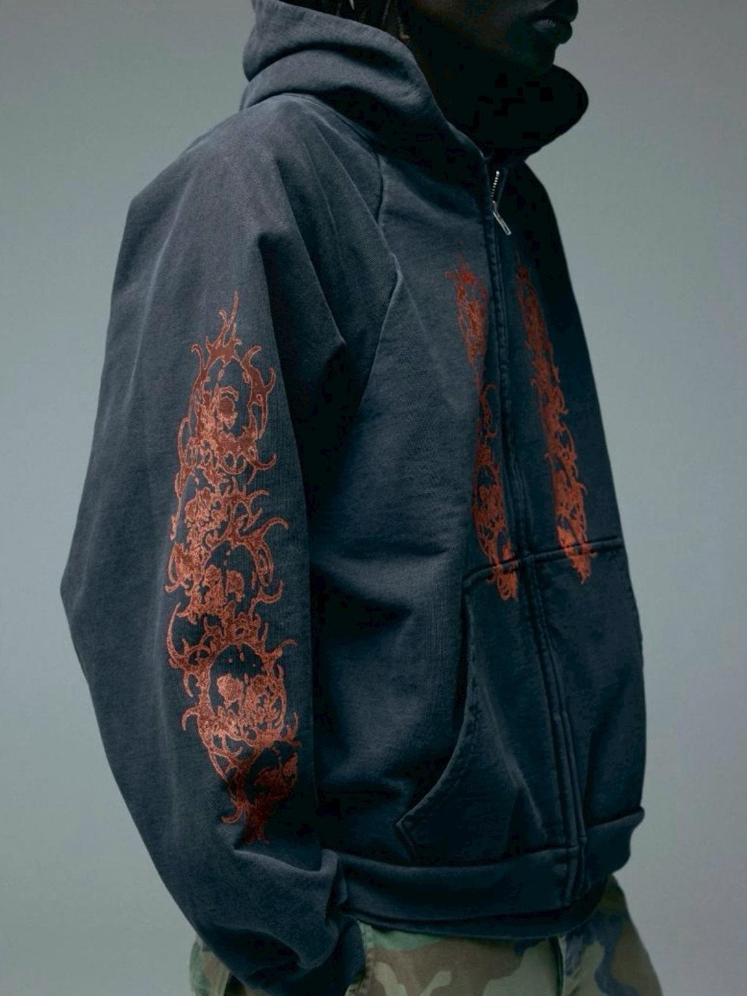 【BASKETCASE】AFFLICTED, zip-up hoodie / 【バスケットケース】インフェルノデザインポケットジップパーカー