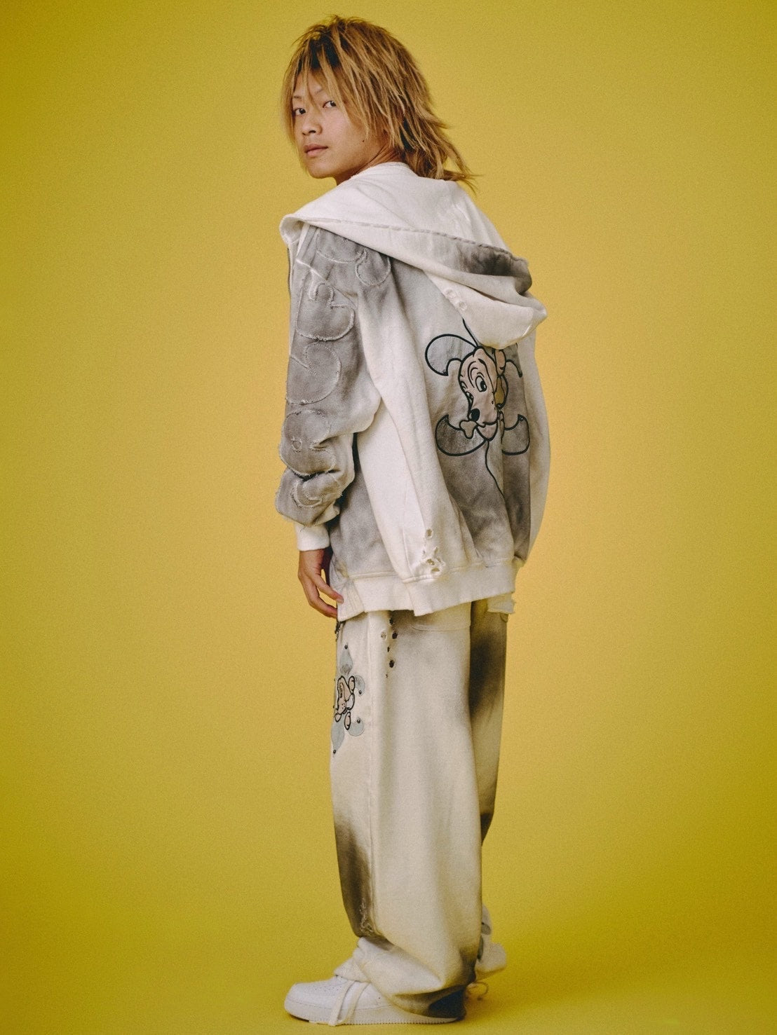 【GALFY】ぼろぼろロゴ百合の紋パーカー