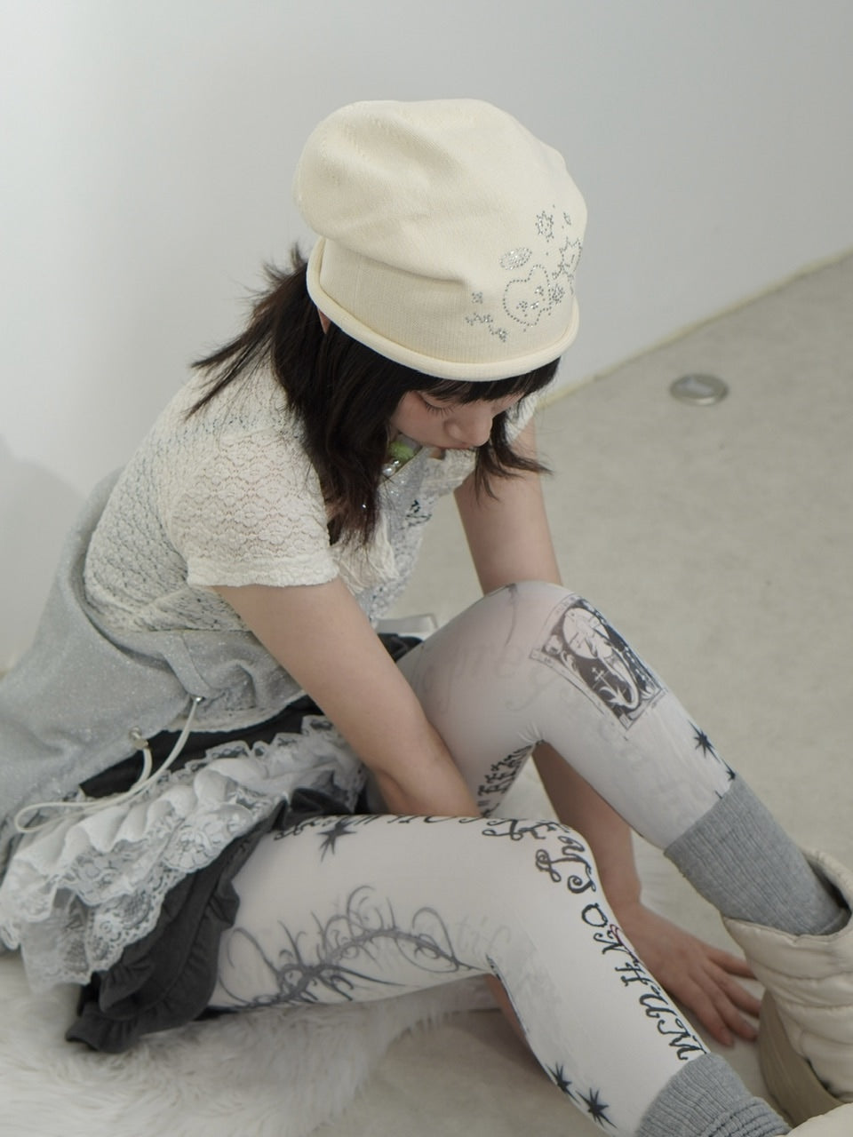 国際配送【Nerd out XU】rhinestone teeth beanie (2color)