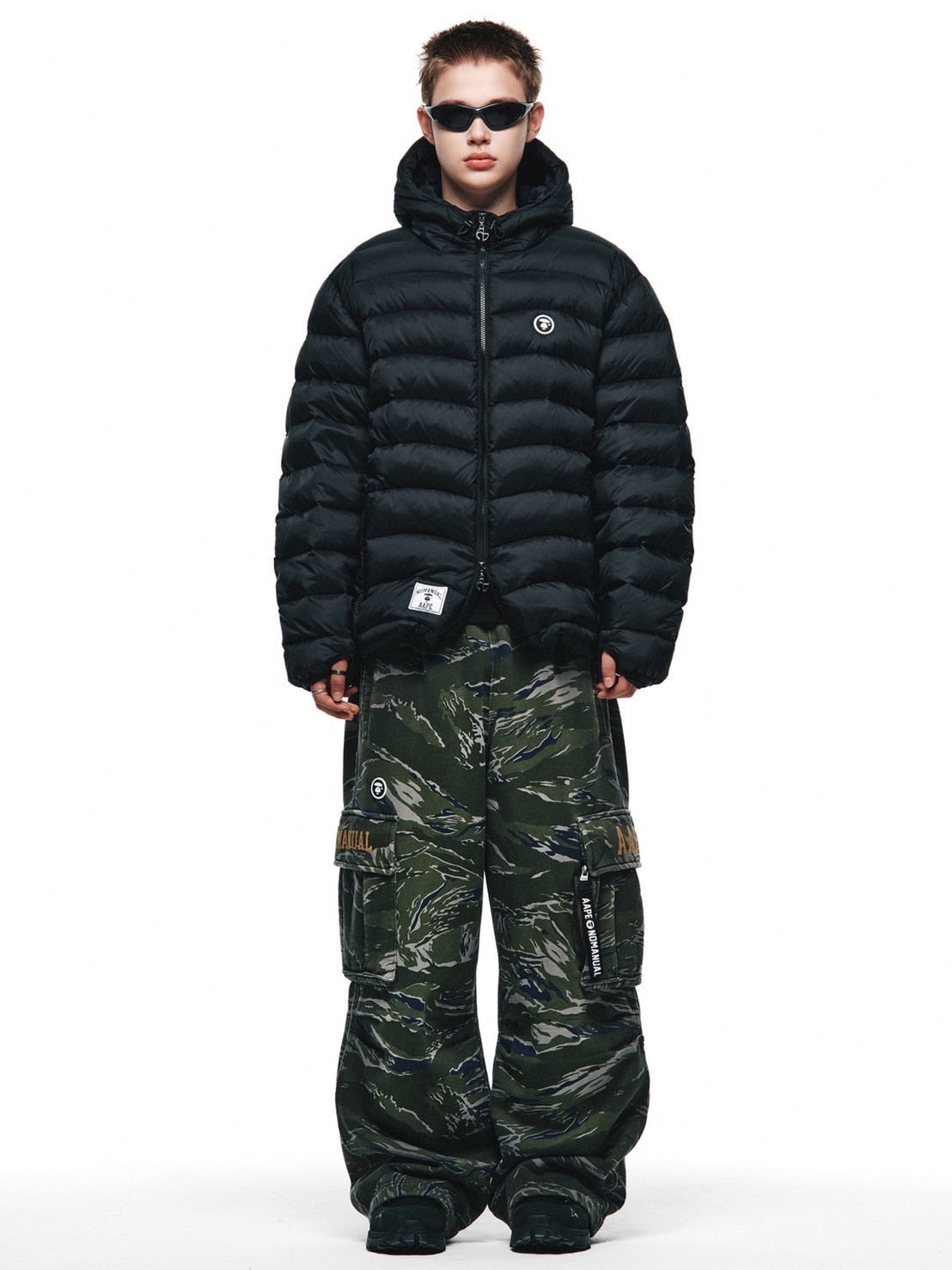 【AAPE X NOMANUAL】AAPE X NOMANUAL MOONFACE LIGHT DUCK DOWN