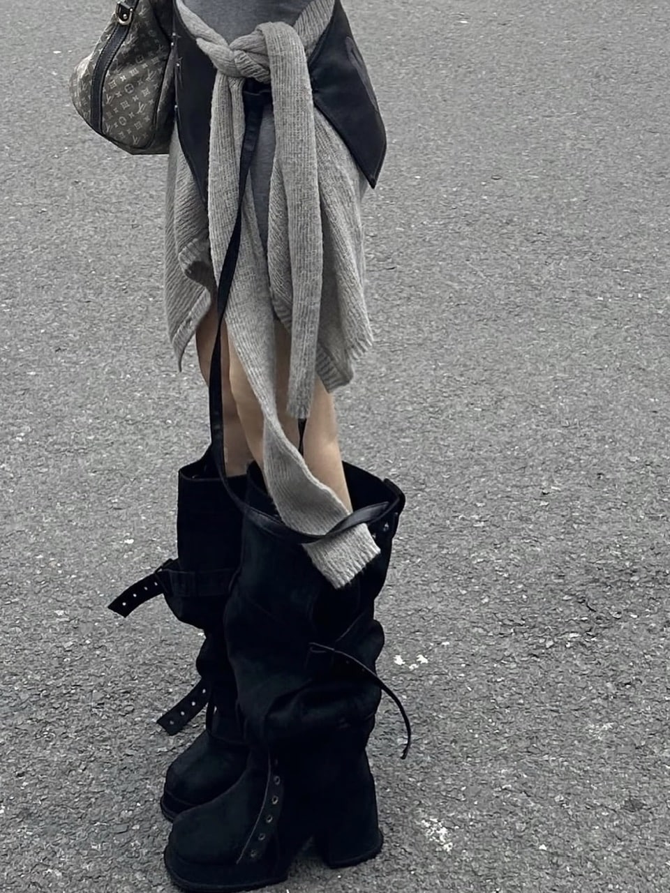 【GATELESS】BELT BUCKLE LOOSE LONG BOOTS / 【ゲートレス】ベルトバックルルーズロングブーツ