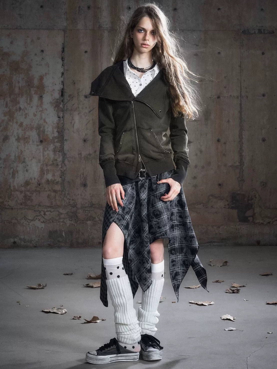 Cest Nous】Studded Hoodie / 【セヌー】オープンカラースタッズジップ