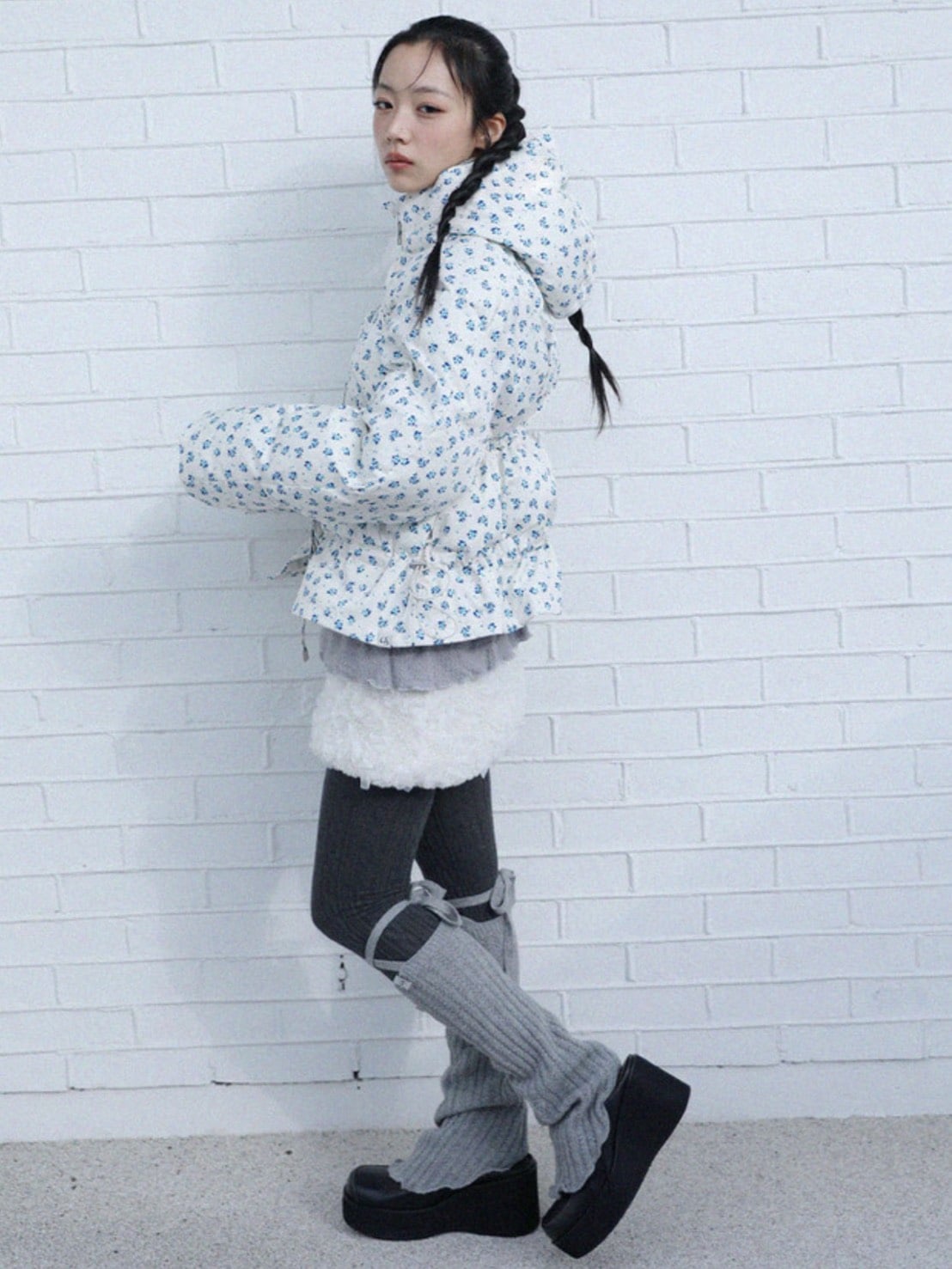 12/21 20:00 発売【Uglyshadow】FLOWER RIBBON PADDING JUMPER