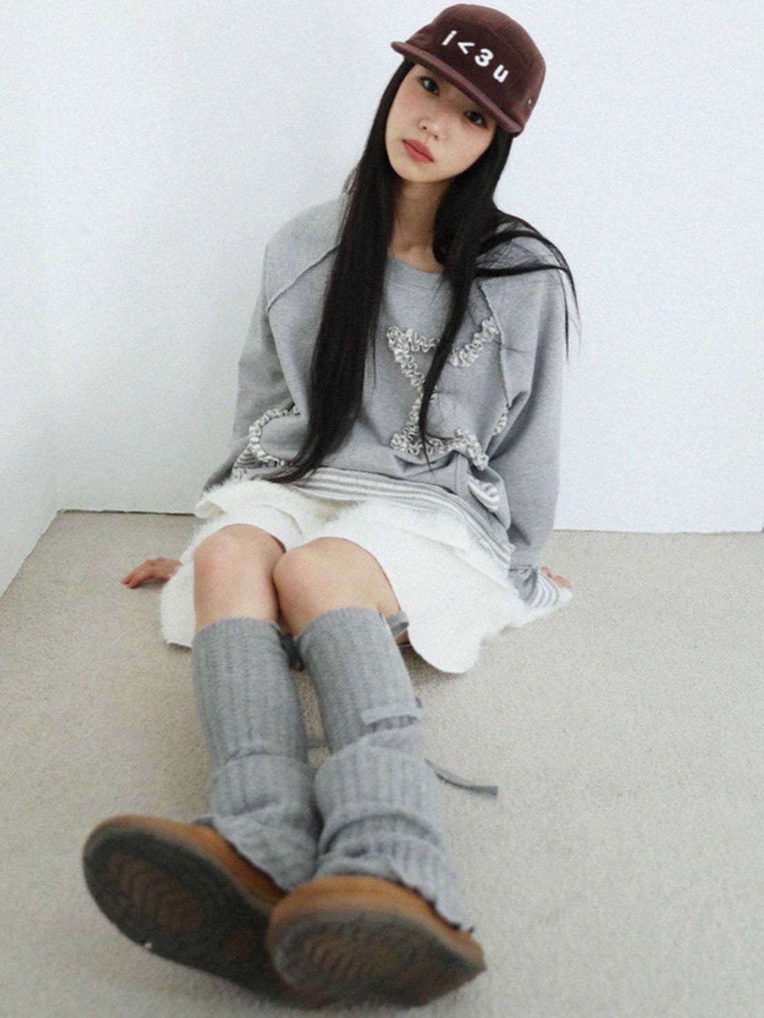 12/21 20:00 発売【Uglyshadow】STAR LAYERED SWEATSHIRT