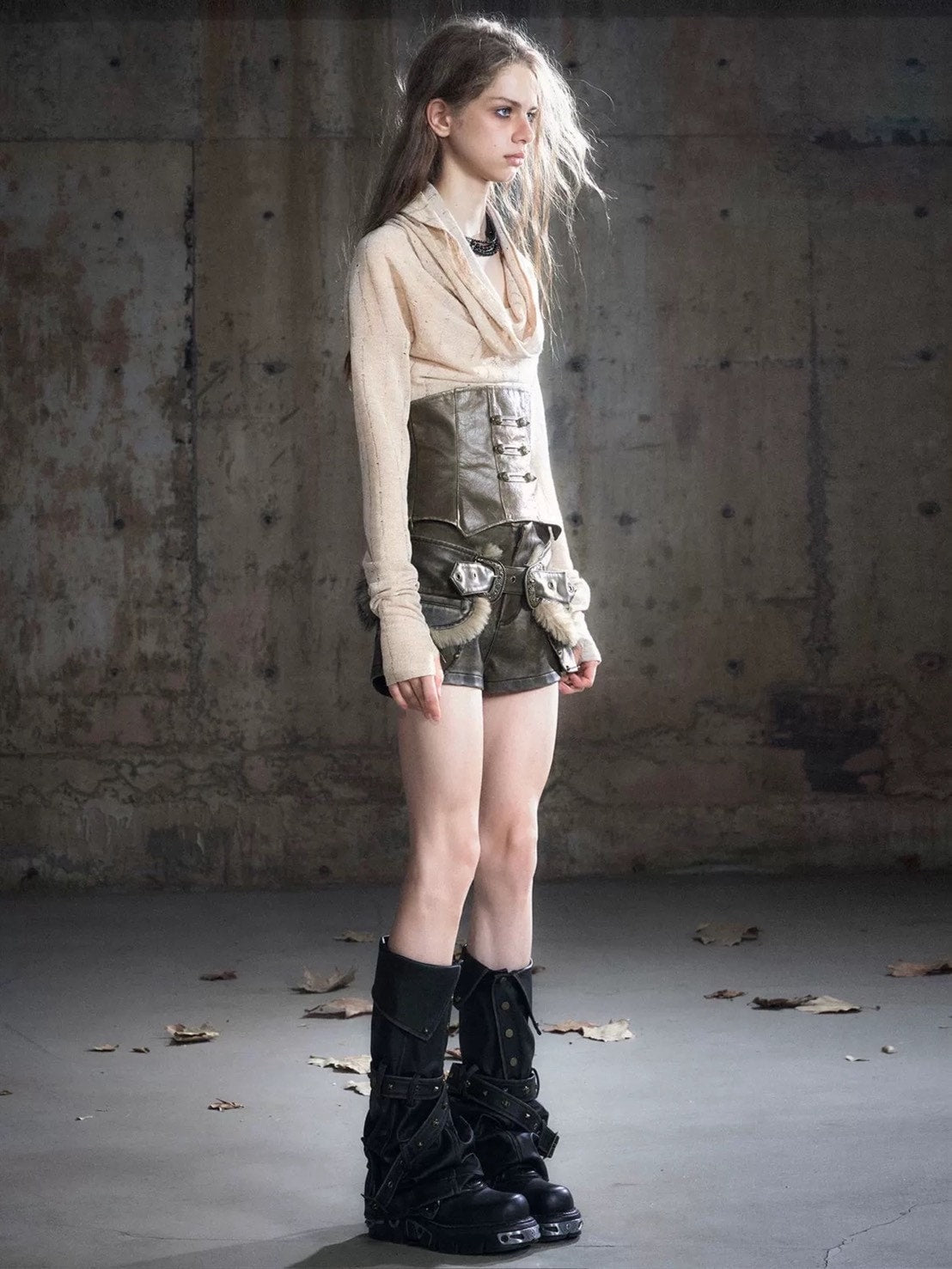 【Cest Nous】Studded Leg Chaps / 【セヌー】スタッズベルトレッグウォーマー