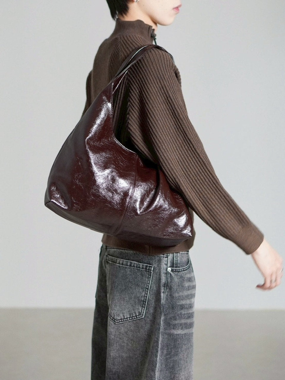 受注制【Chikashitsu +】triangle non-leather bag / 【チカシツプラス】トライアングルノンレザーバッグ (2color)