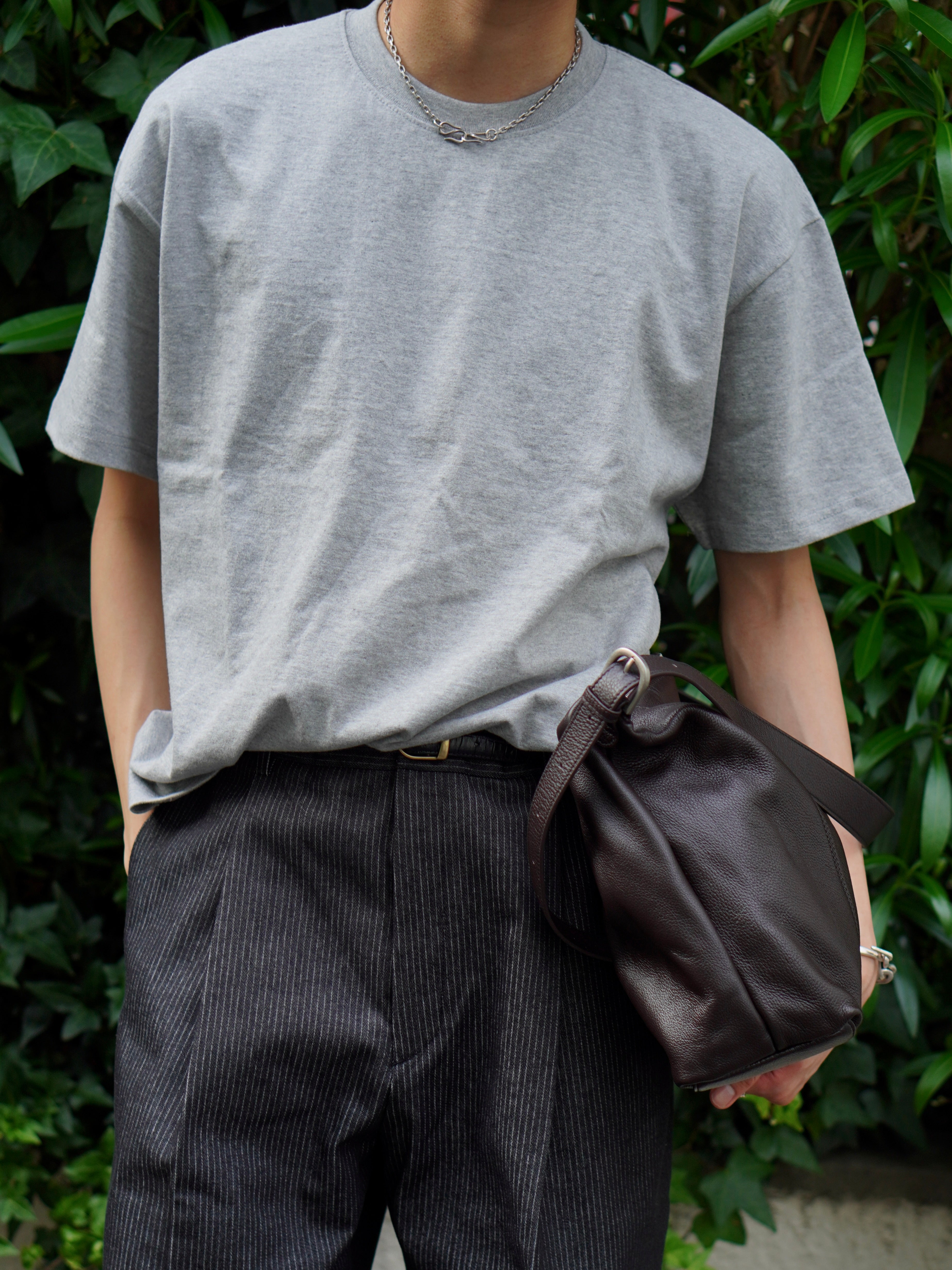 東京店WEB限定受注制【Chikashitsu +】cow leather cross bag (2color)