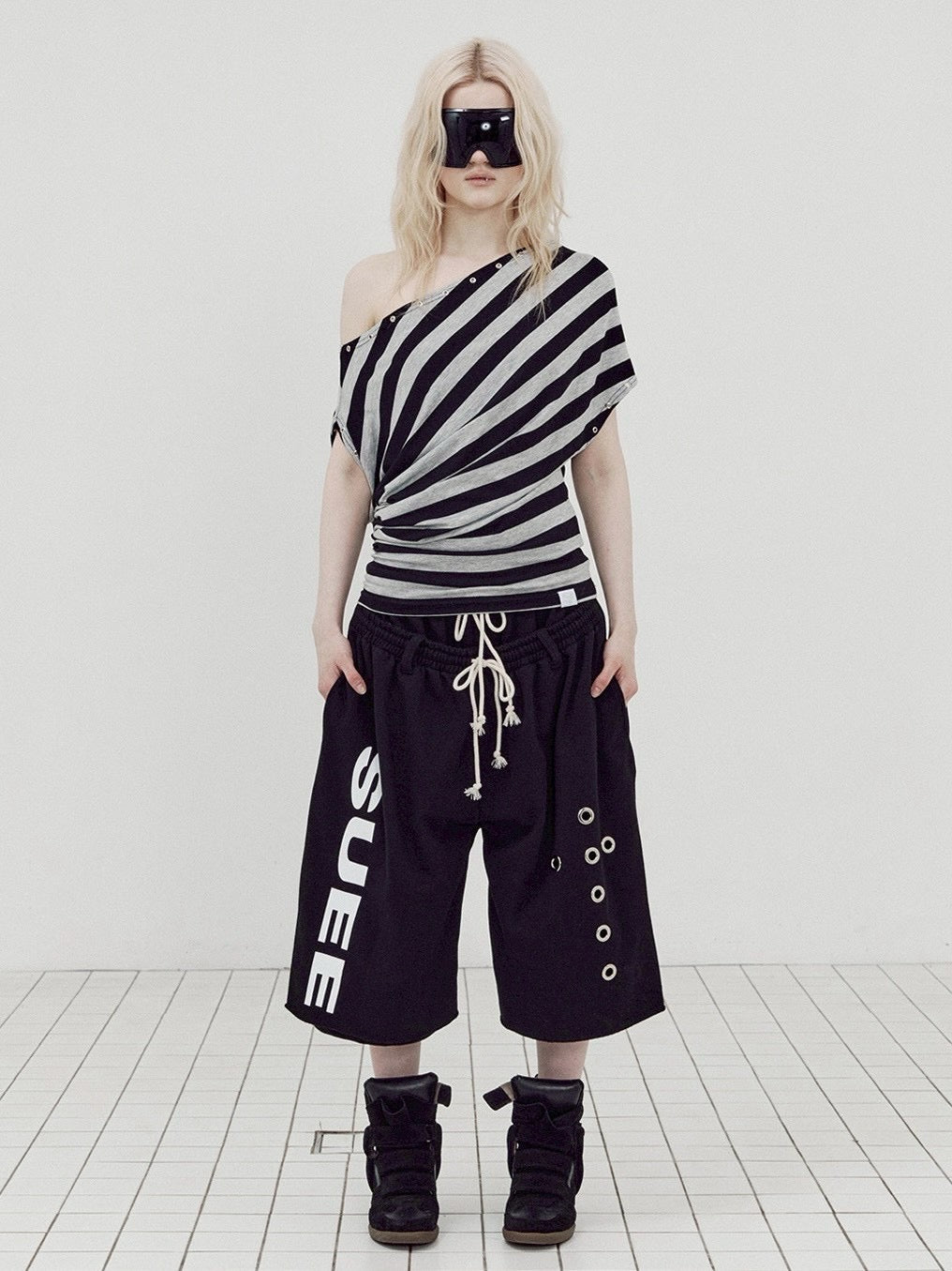 【SETUP-EXE】STRIPE EYELET DRAPE TOP