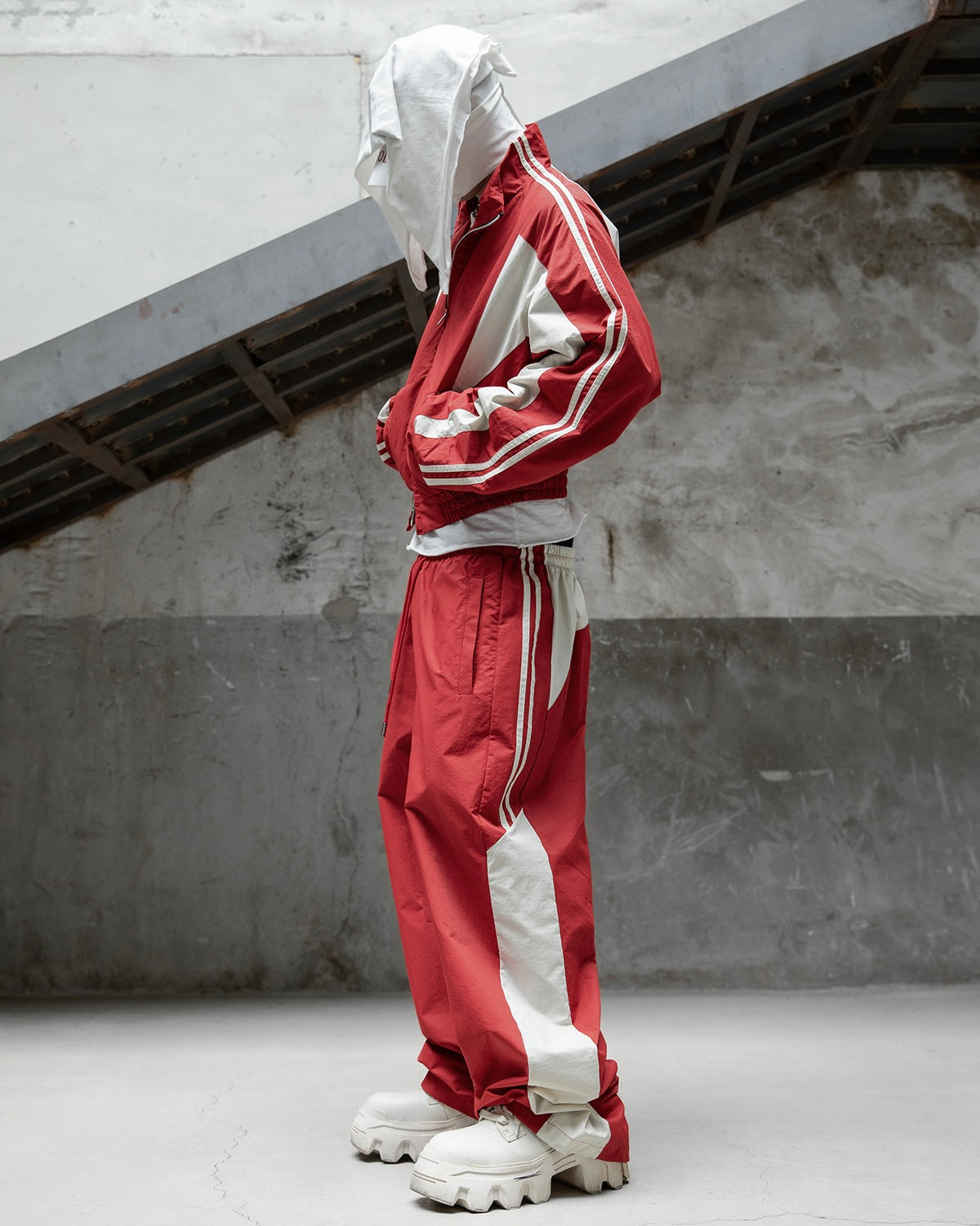 【roaringrad】26 Panel Track Pants