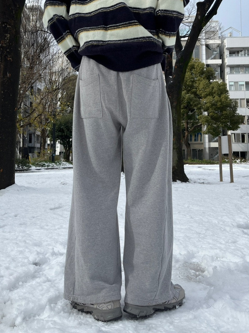 受注制【Chikashitsu +】snap button sweat pants (2color) – PRESSING
