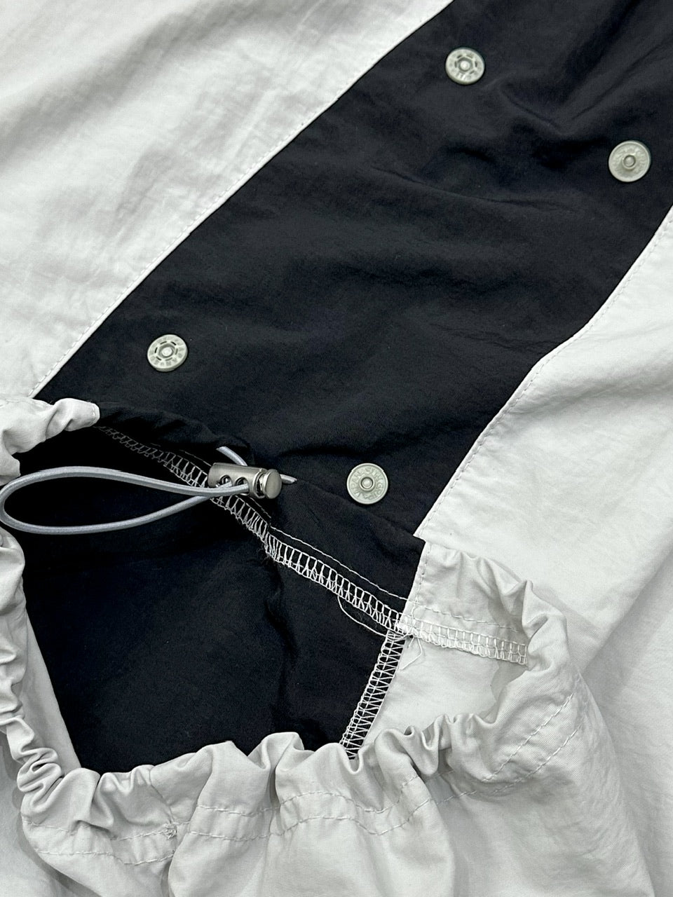 大阪店WEB限定受注制【Chikashitsu +】snap nylon ballon pants (2color)