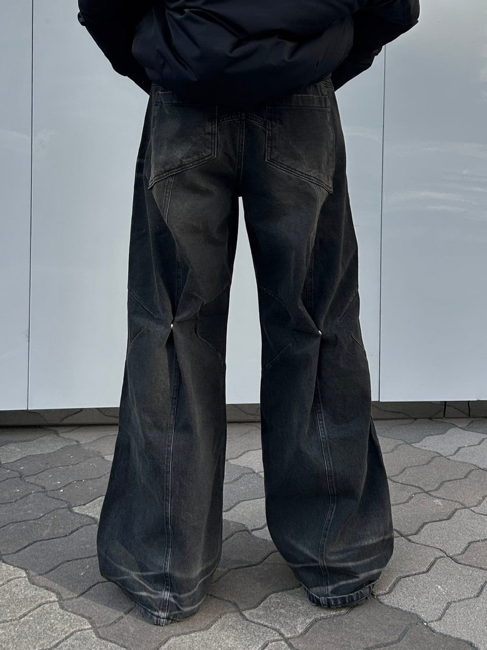 大阪店WEB限定受注制【Chikashitsu +】back snap wide flare denim pants (2color)