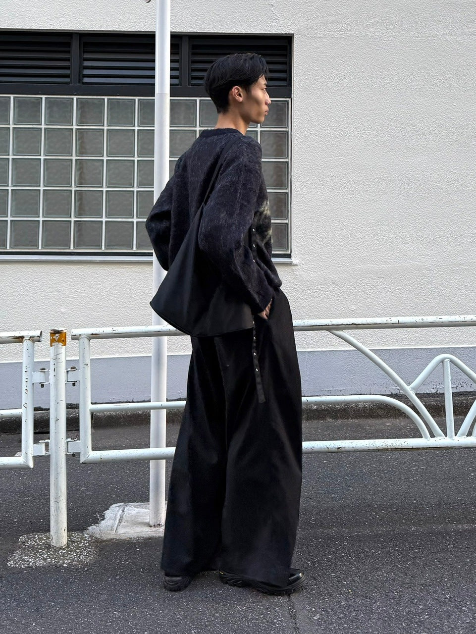 受注制【Chikashitsu +】unisex slogan knit (4color)