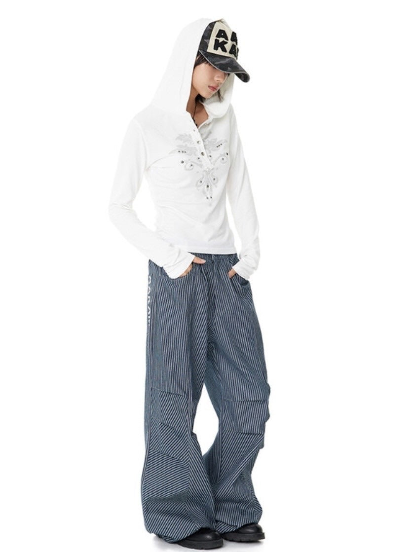 【AAKAM】Studded Leaf Hooded Long Sleeve