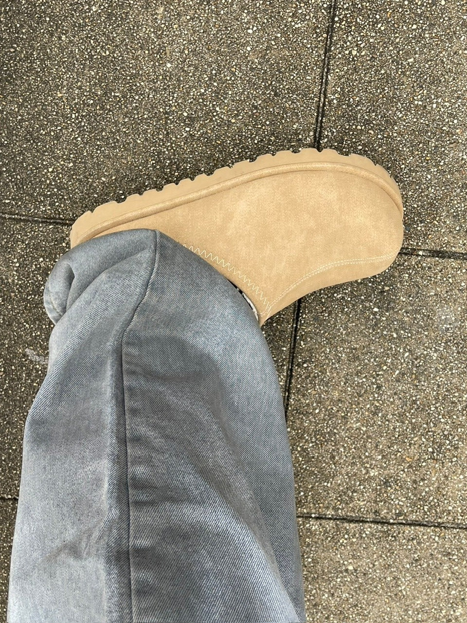 受注制【Chikashitsu +】volume toe suede mule (2color)