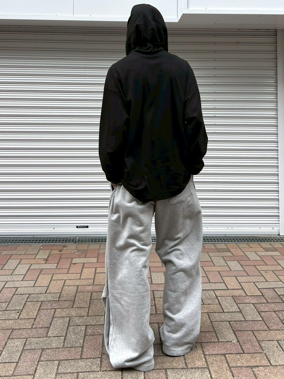 受注制【Chikashitsu +】side snap button sweat pants (2color)