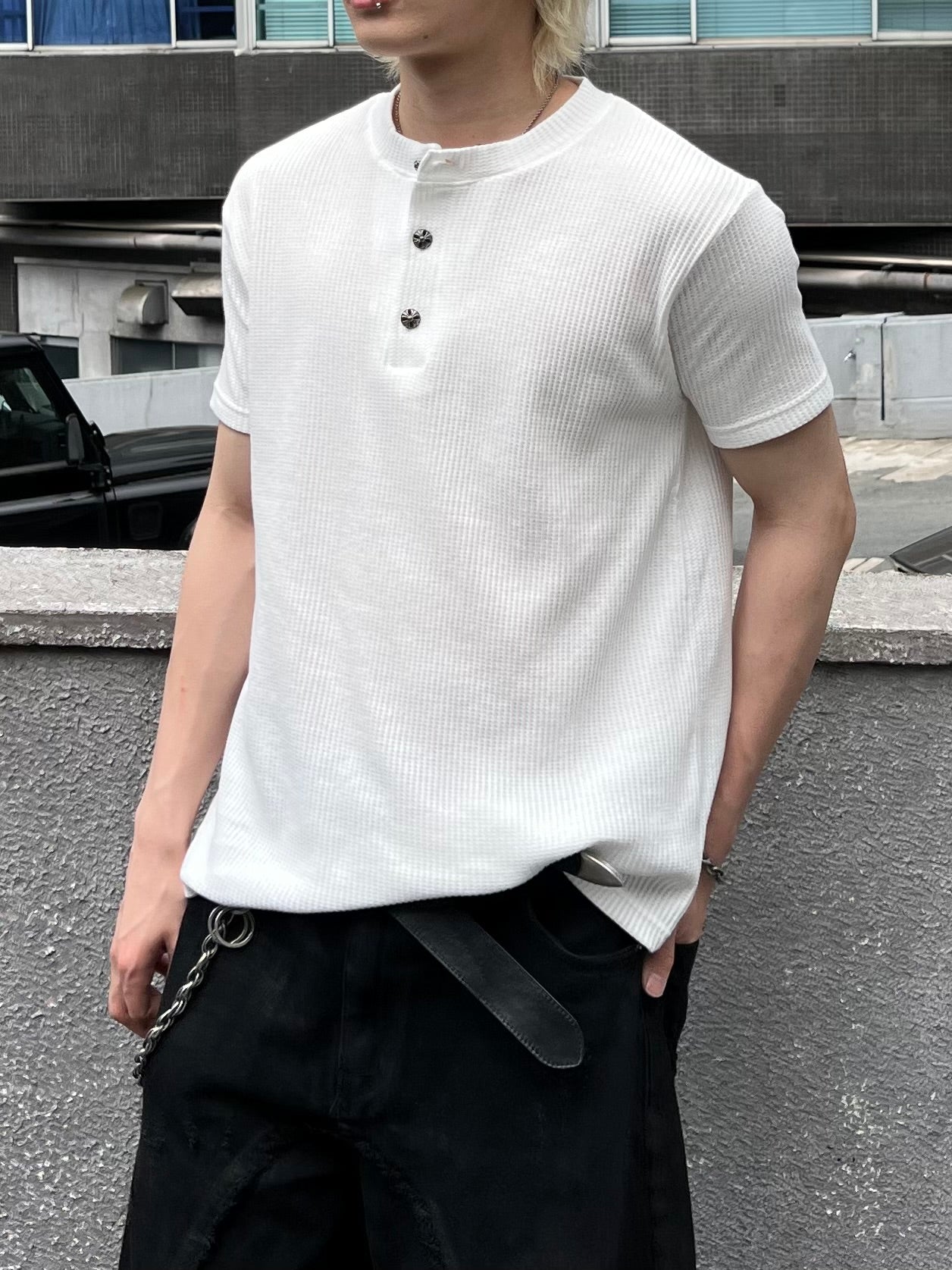 大阪店WEB限定受注制【Chikashitsu + 】button point henley neck t-shirt (3color)