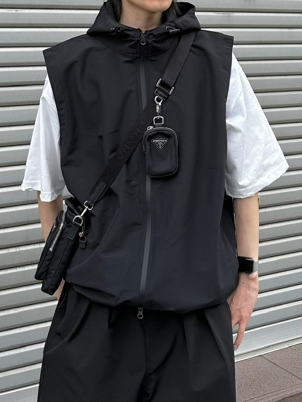 大阪店WEB限定受注制【Chikashitsu +】nylon hood vest (2color)