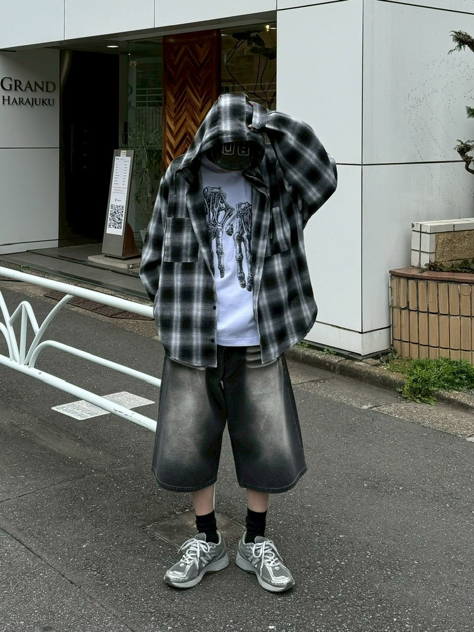 受注制【Chikashitsu +】8-length bermuda denim pants (2color) / 【チカシツプラス】8分丈バミューダハーフデニムパンツ