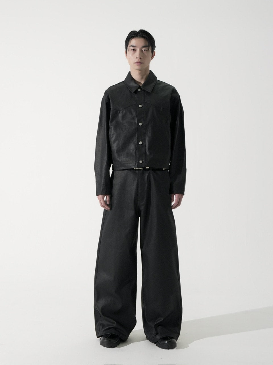 【CS】coated wide denim pants (black)