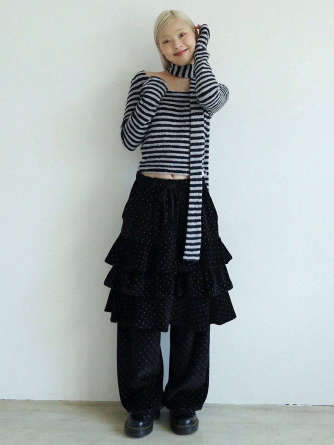 12/21 20:00 再販【Uglyshadow】SCARF ROUND T-SHIRT