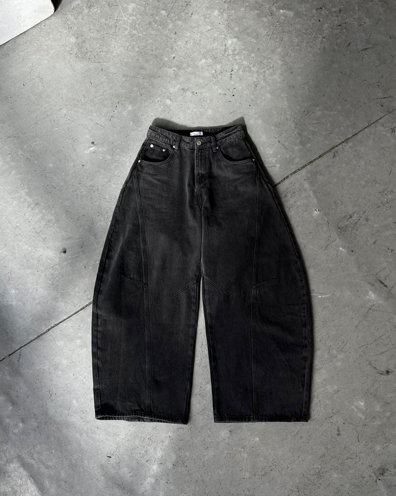 【CHIKASHITSU PLUS HIGH】Barrel leg curve denim pants