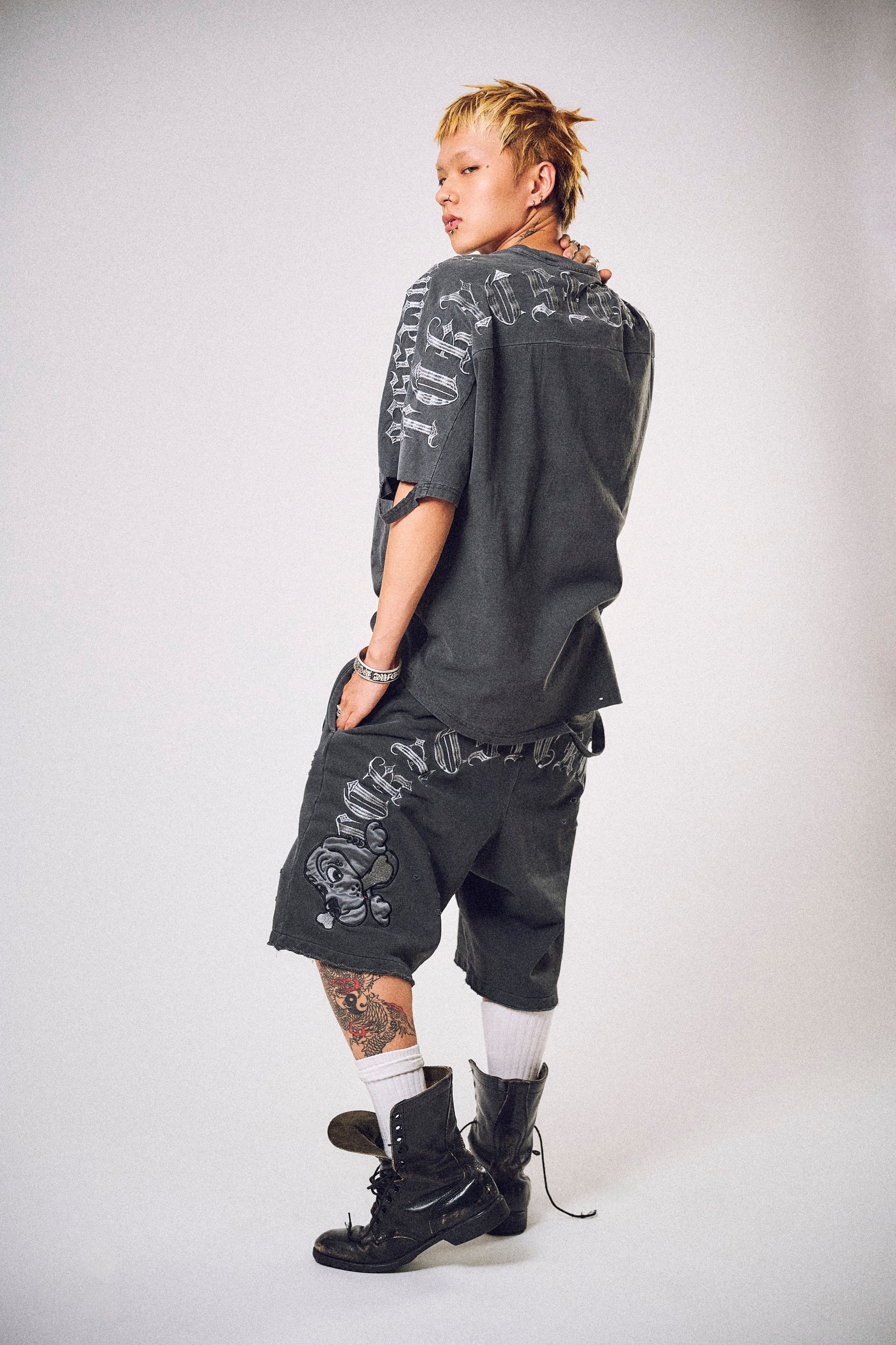 【GALFY】病みに還りしTシャツ