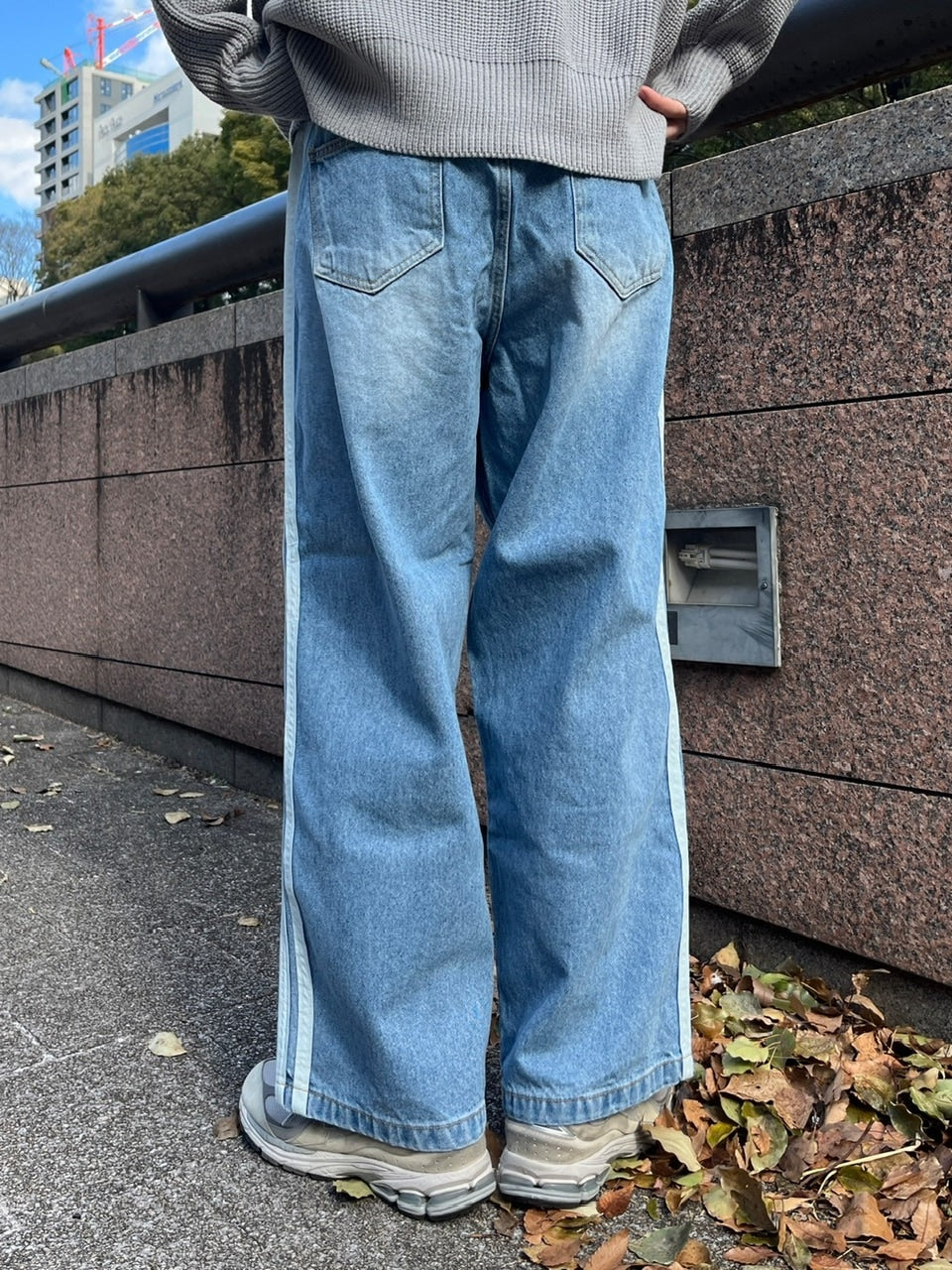 受注制【Chikashitsu +】oversized side line denim pants (2color)