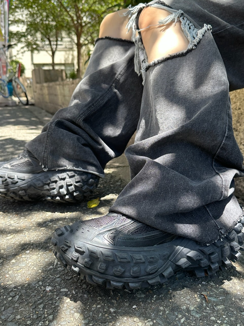 大阪店WEB限定【Chikashitsu +】vintage crash denim pants (2color)