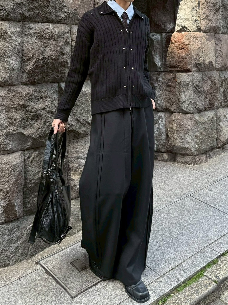 【Chikashitsu +】rivet zip up knit (2color)