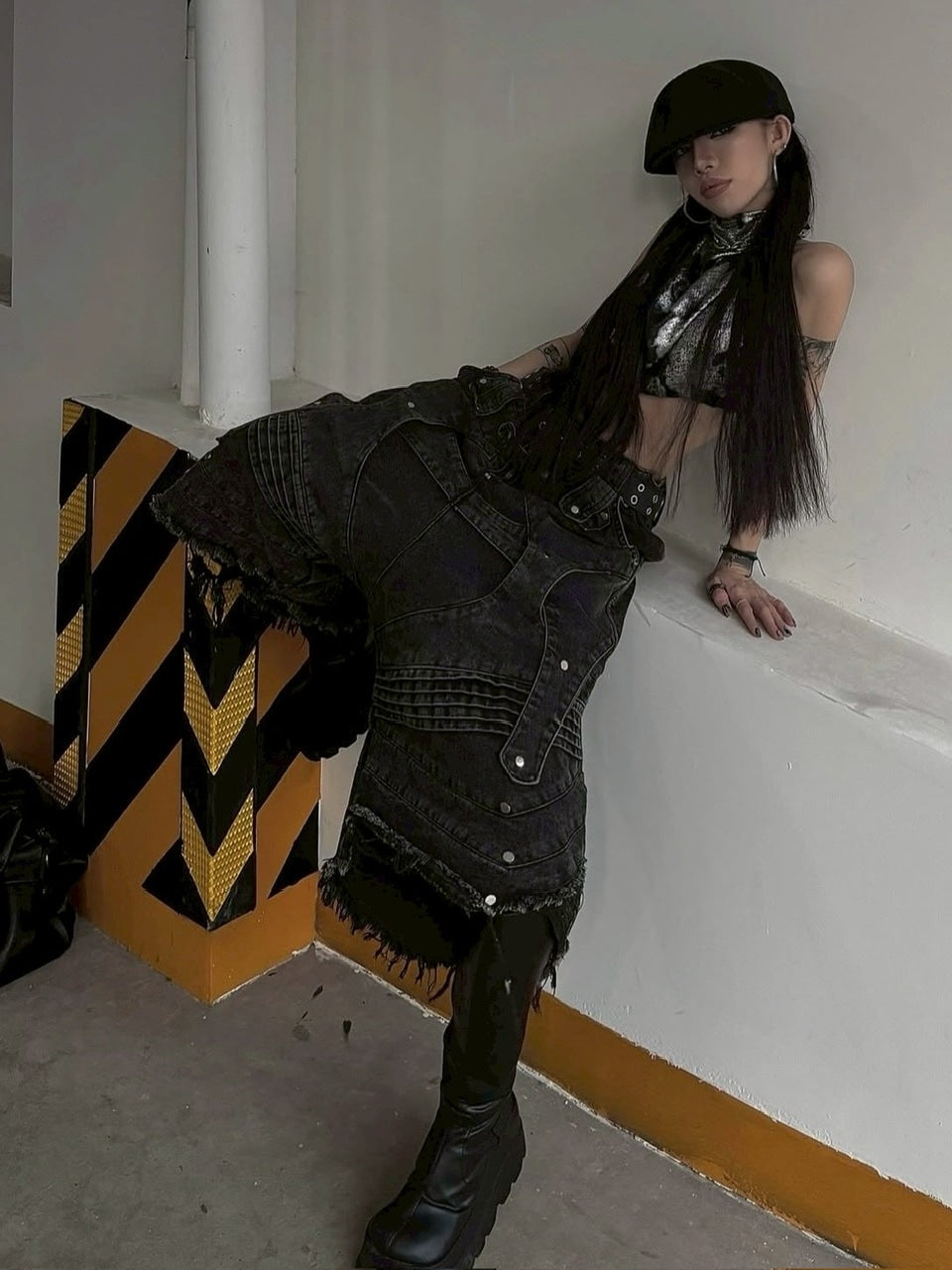 1/2 20:00再販【RICH】Knight Wide Waxed Short Pants/ 【リッチ】デザインデニムダメージハーフパンツ