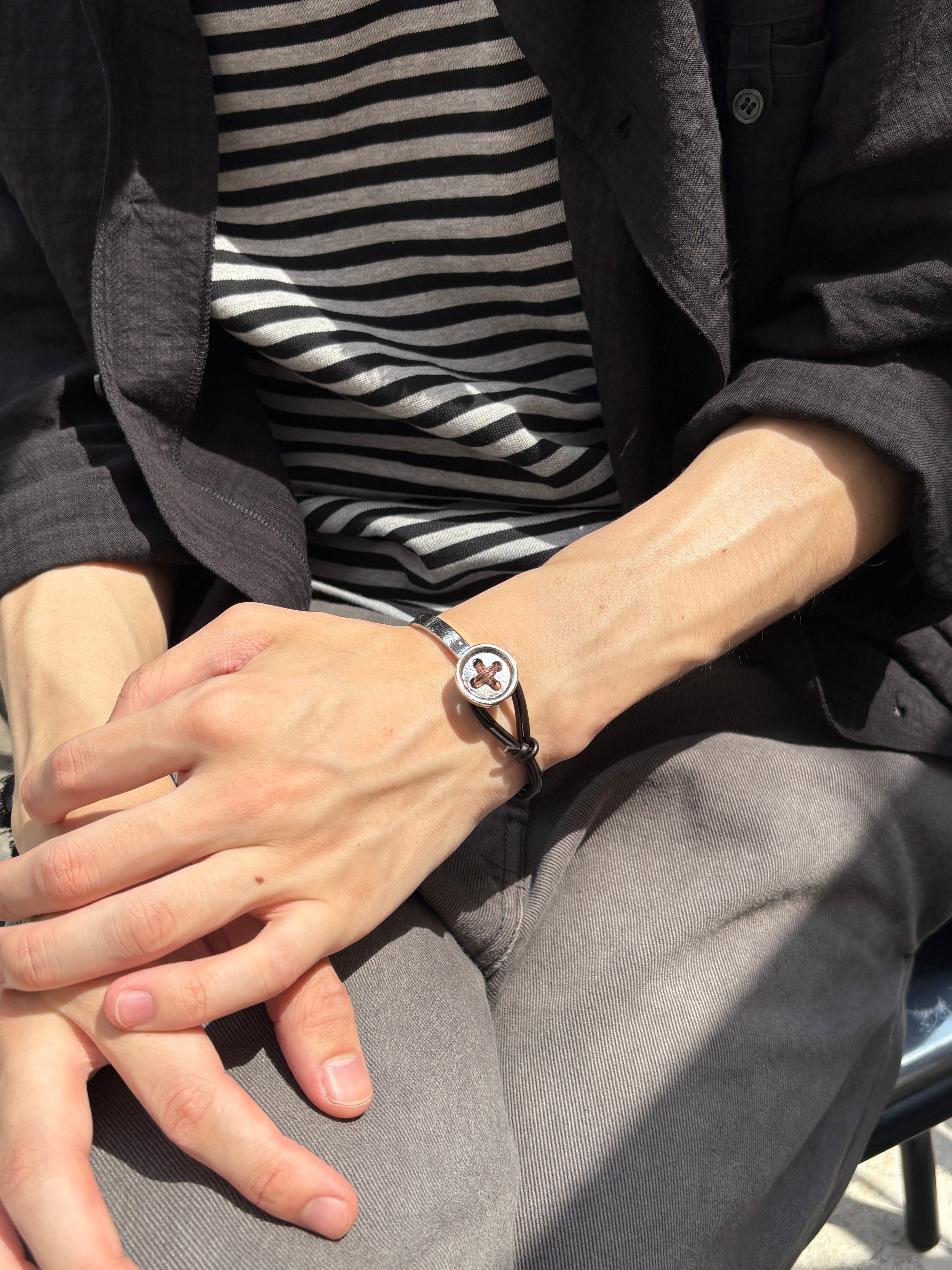 国際発送【youll】vintage leather button bracelet