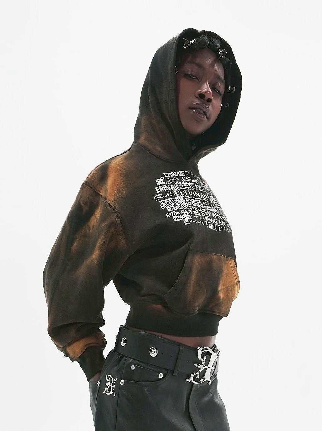 【E RIN AI E】MULTIVERSE RUST CROP HOODIE