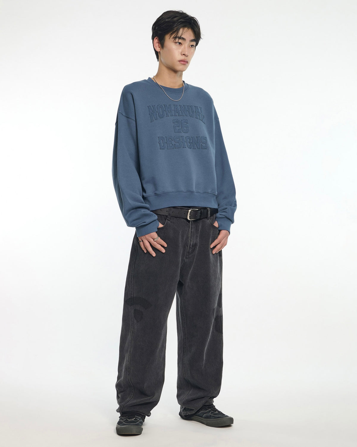 【NOMANUAL】N.D.A CROP SWEATSHIRT