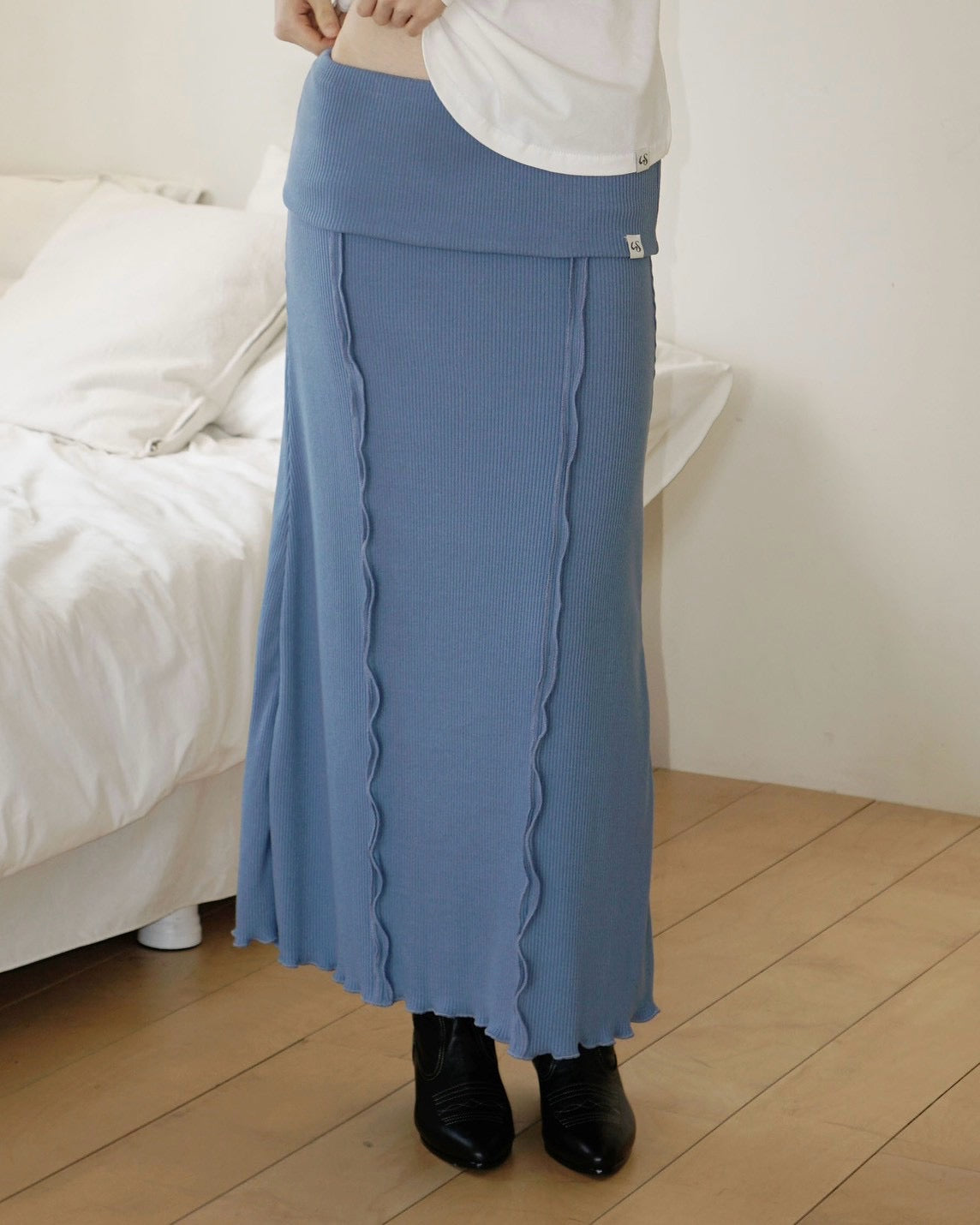 【Uglyshadow】RIBBED LONG SKIRT