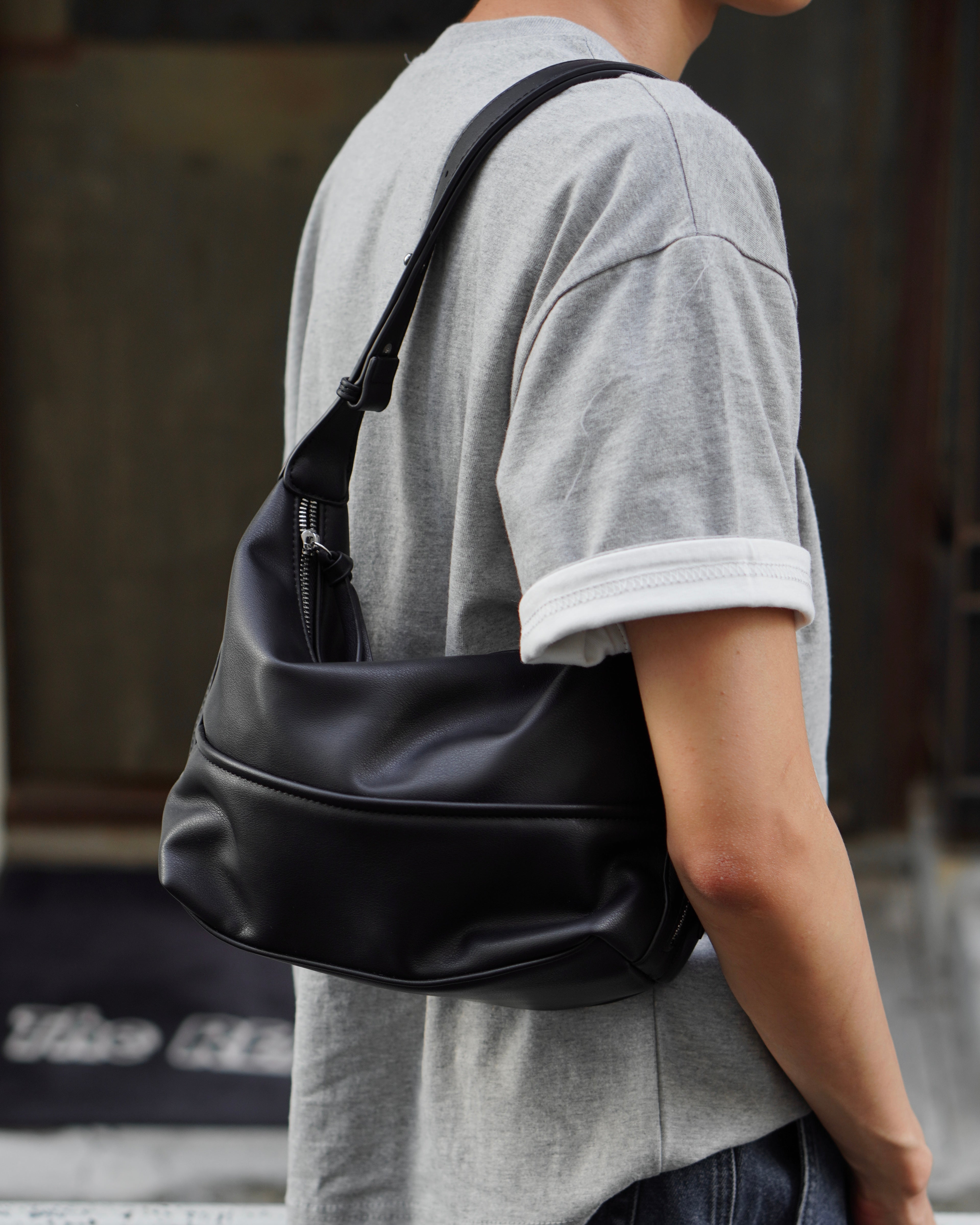東京店WEB限定受注制【Chikashitsu +】daily hobo bag (2color)