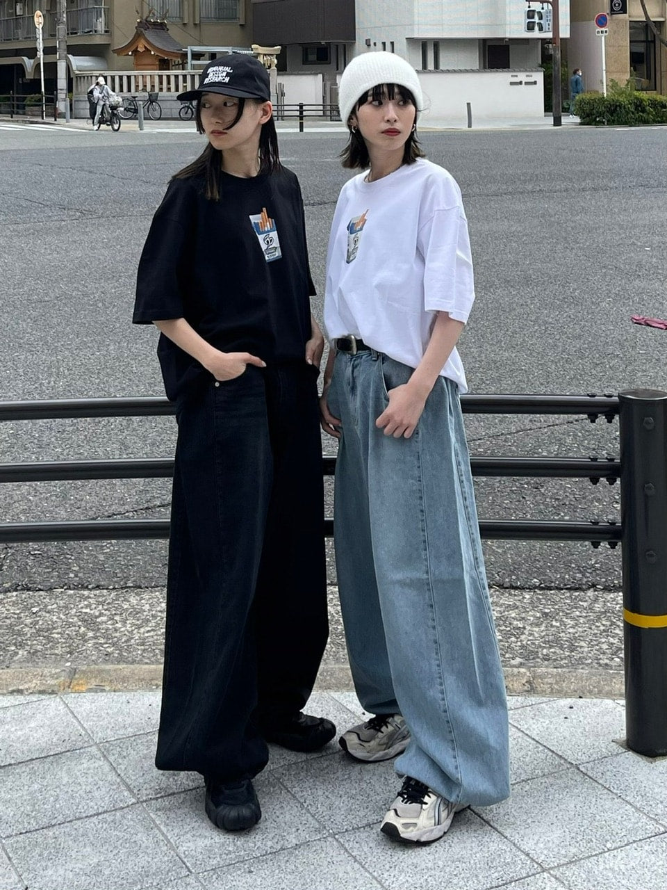 【Chikashitsu +】snap button denim pants (2color)