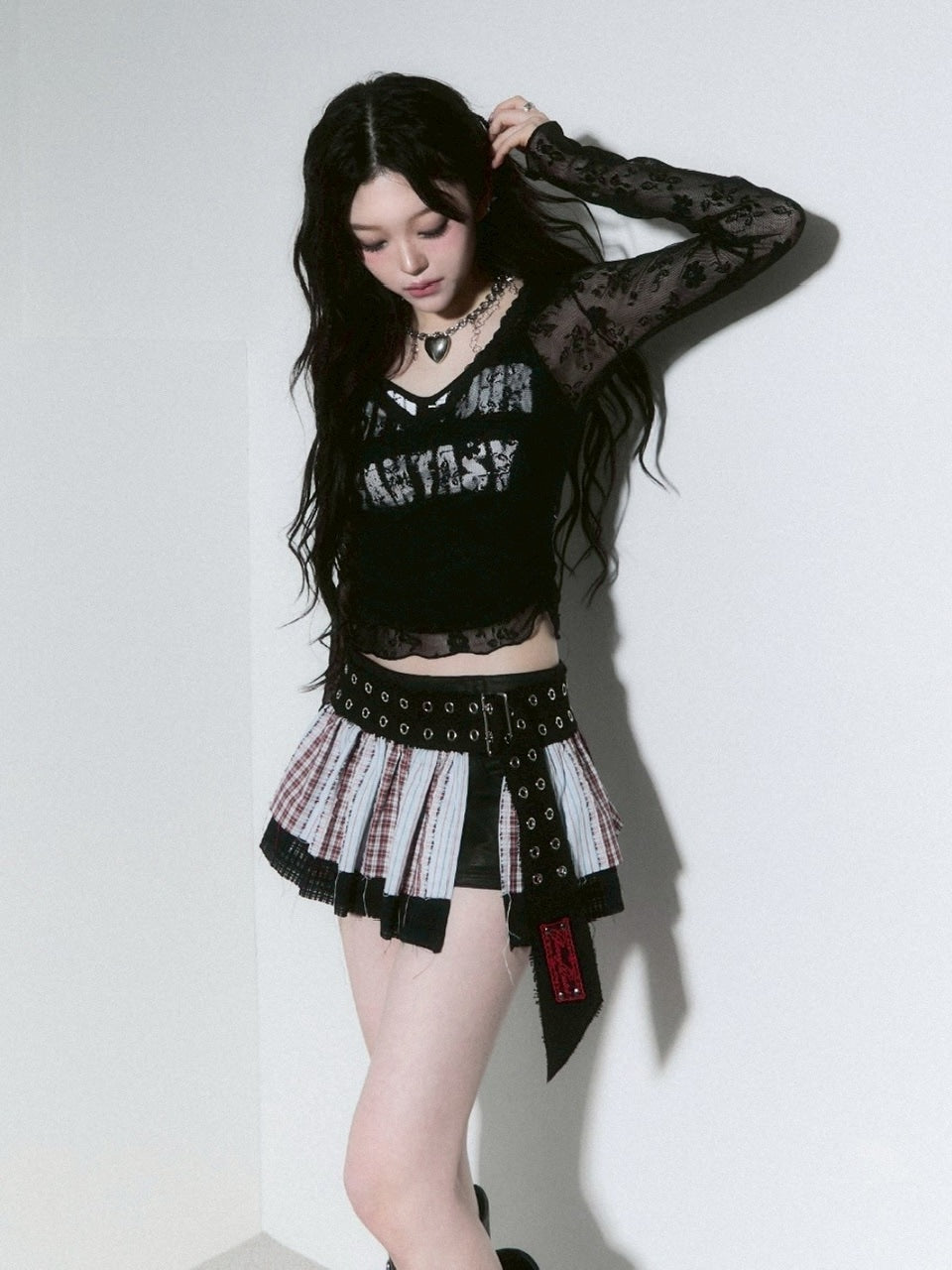 【CHERRYQUIRI】lettering crop sleevless / 【チェリーキュリー】レタリングクロップキャミソール