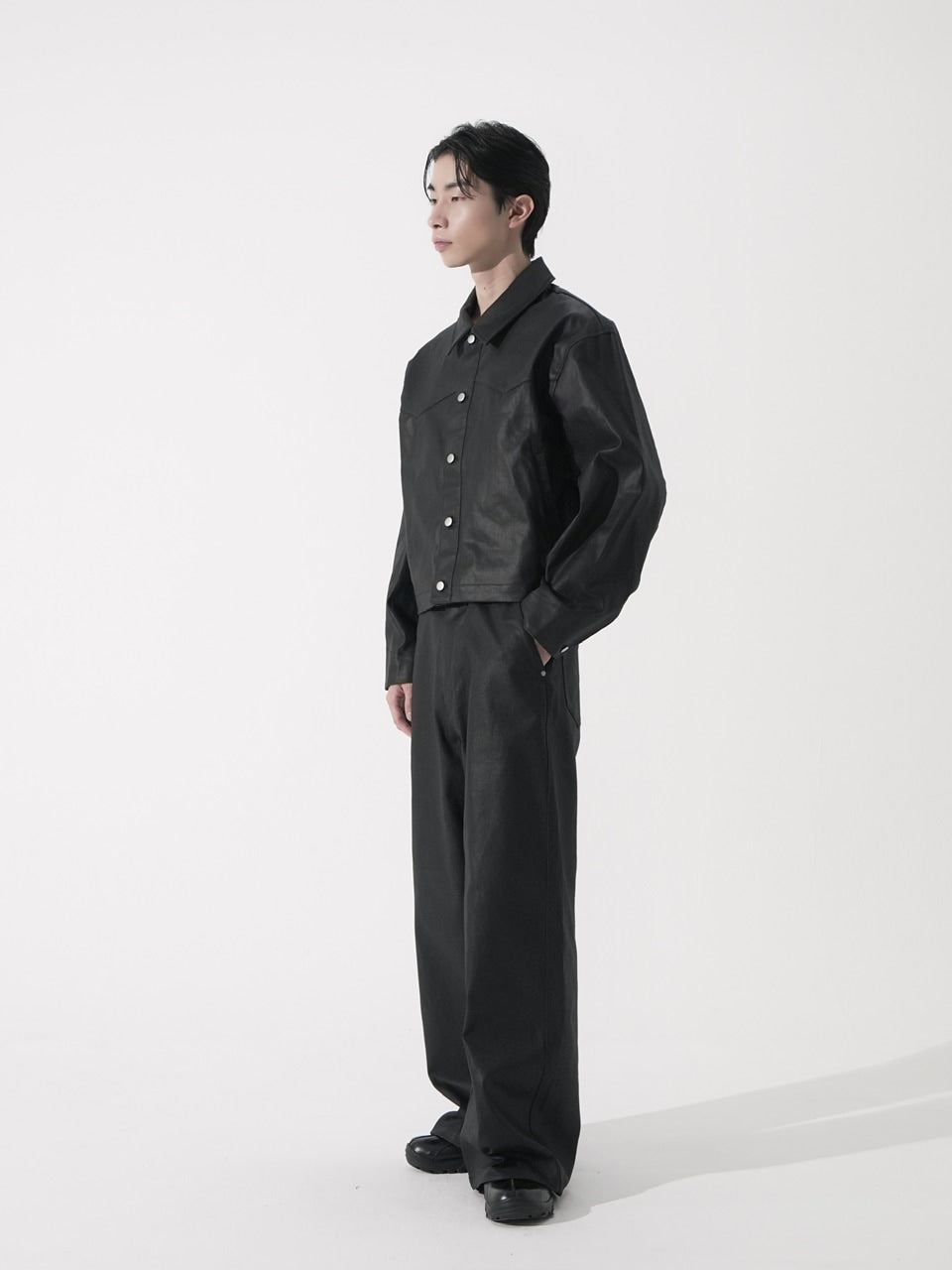【CS】coated wide denim pants (black)
