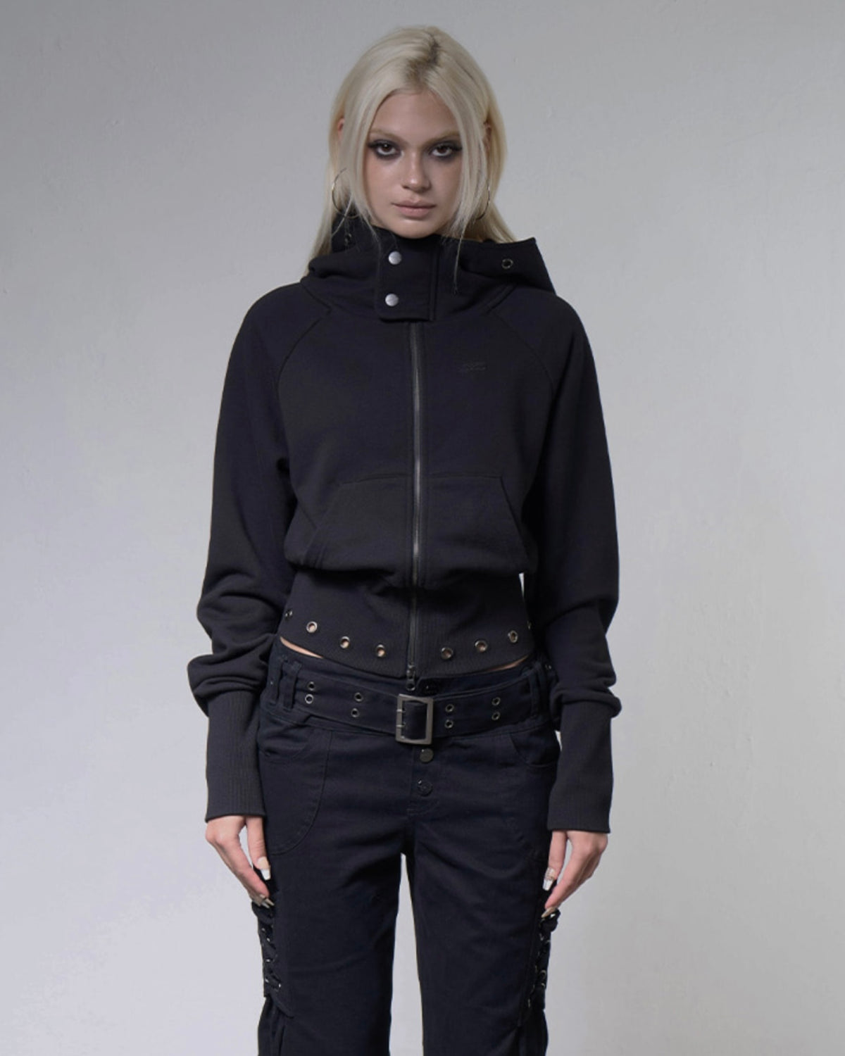【FANCY CLUB】EYELET RIBBED HOODED ZIP-UP
