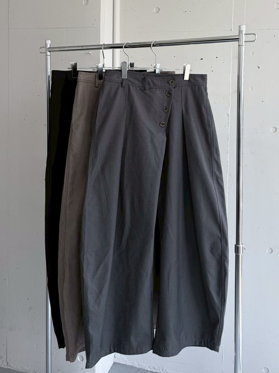 国際配送【LUV CODE】diagonal button wide pants (3color)