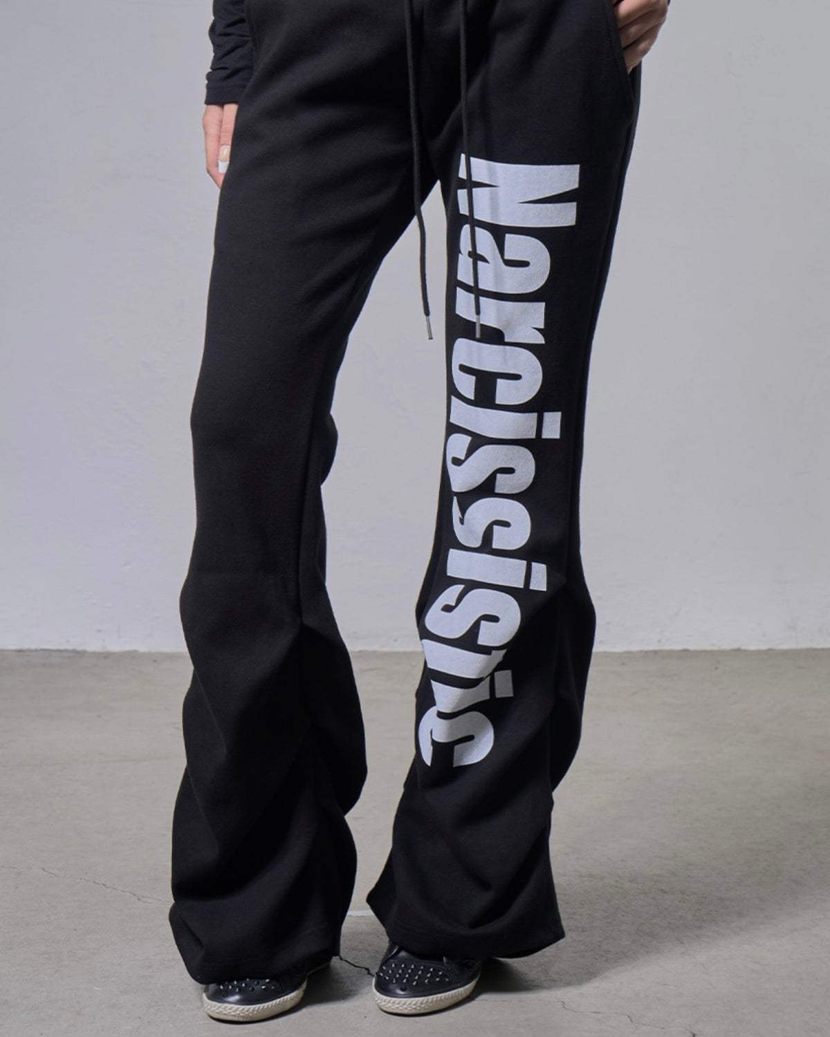 【FANCY CLUB】NARCISSISTIC PINTUCK SWEATPANTS