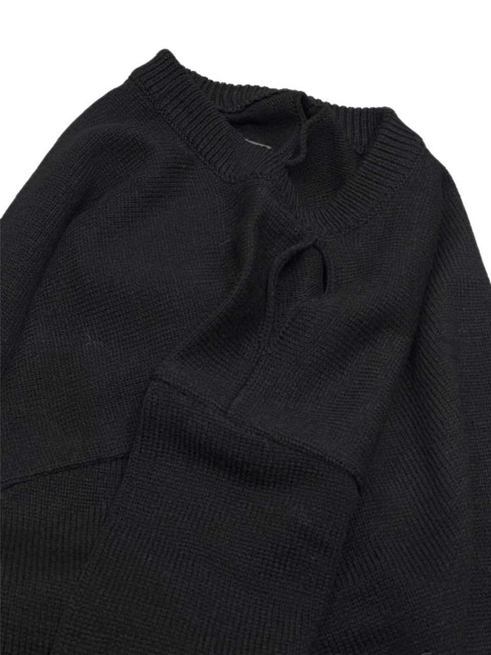 受注制【Chikashitsu +】shoulder slit knit (4color)