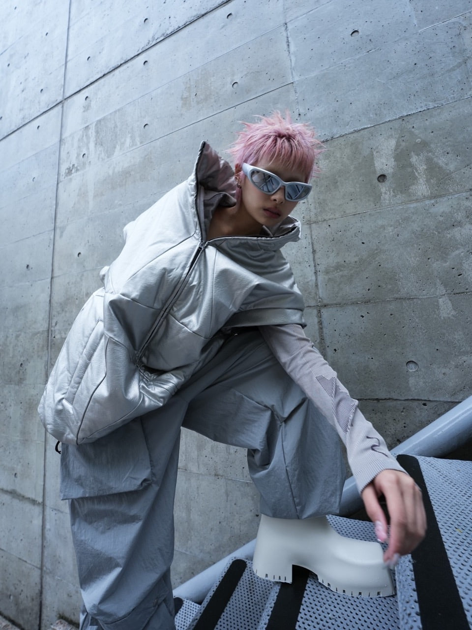 【DIG YOUR OWN GRAVE】star leather vest (2color)