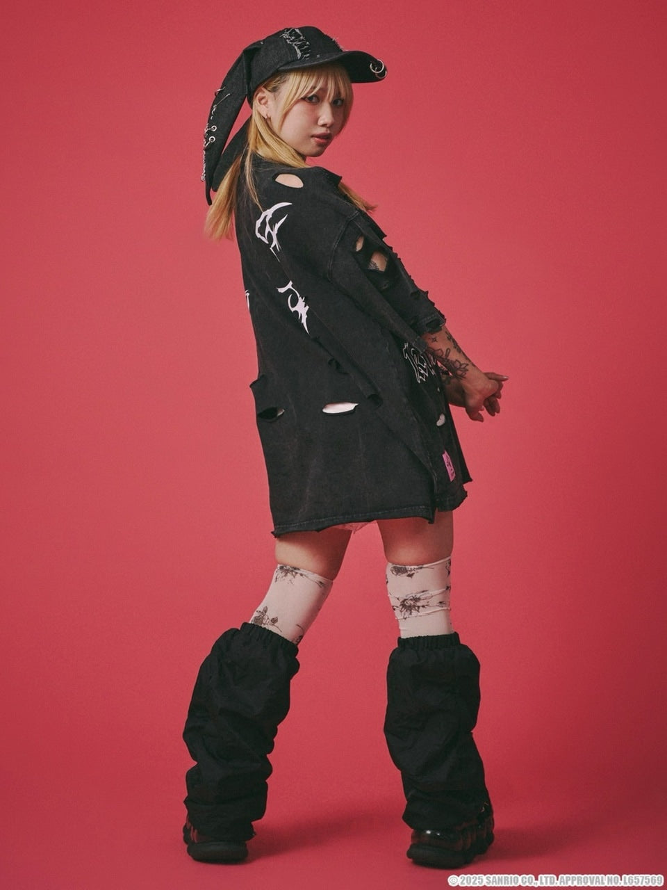 【GALFY×KUROMI】イルガルフィーボロボロ半袖TEE